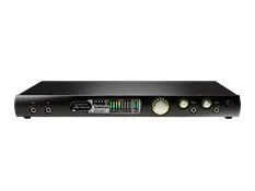 オーディオインターフェイス Titan