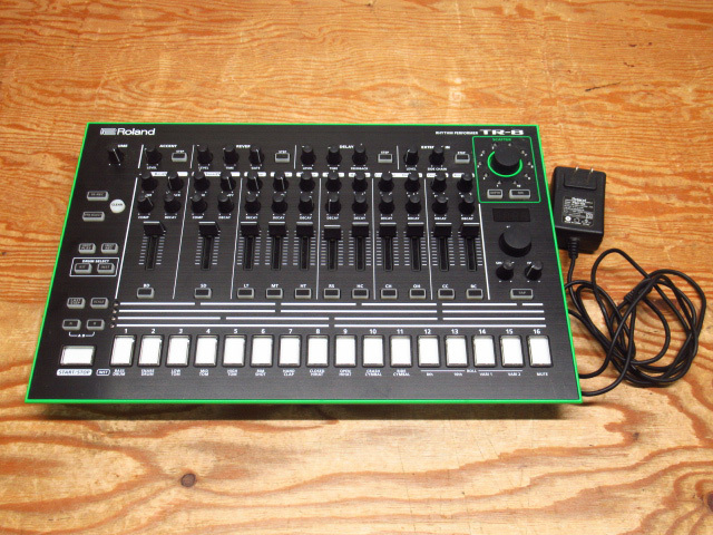 Roland ローランド TR-8 RHYTHM PERFORMER リズムマシン